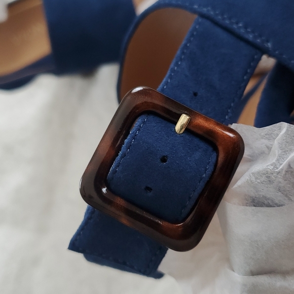 Vionic Bianca Suede Tort Buckle Heeled Sandals in Dark Blue - Picture 11 of 14